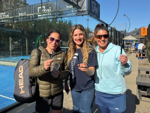 Anfitriona CCDM y jugadoras del torneo 