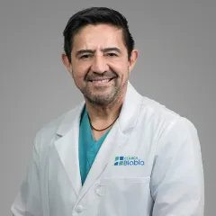 Dr. Samuel Parra Aguilera
